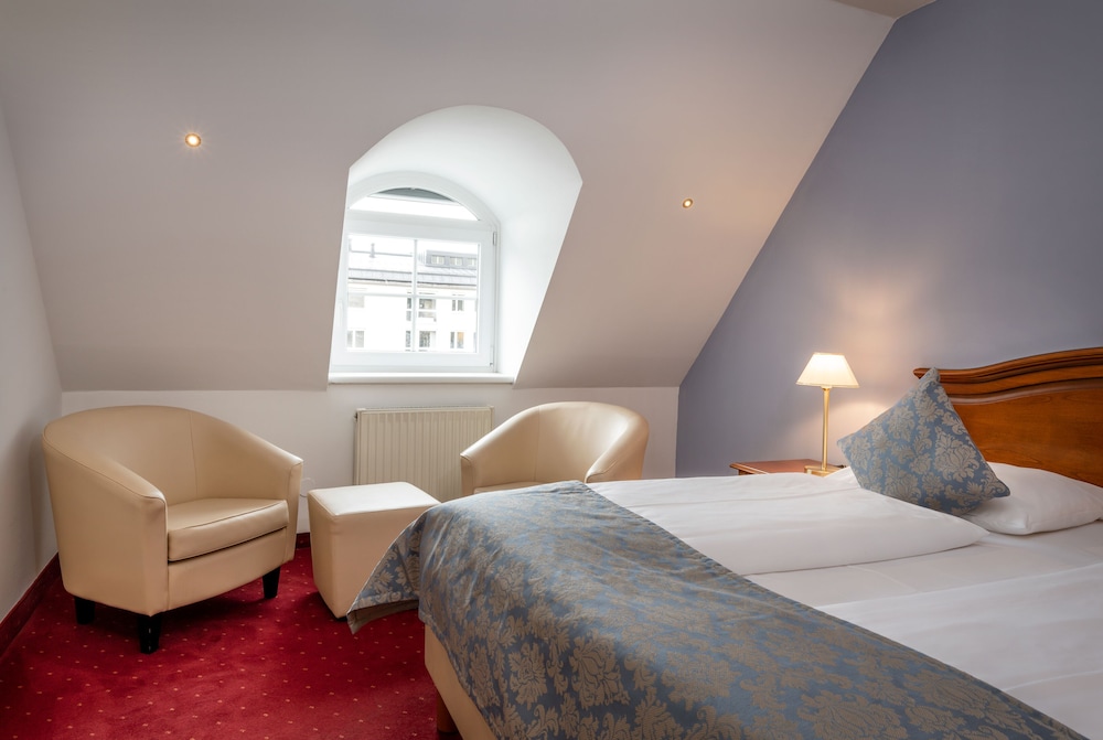 Am Mirabellplatz Hotel 29/68