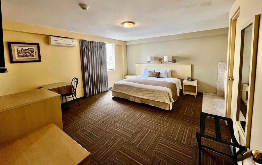 Embajadores Hotel 16/53