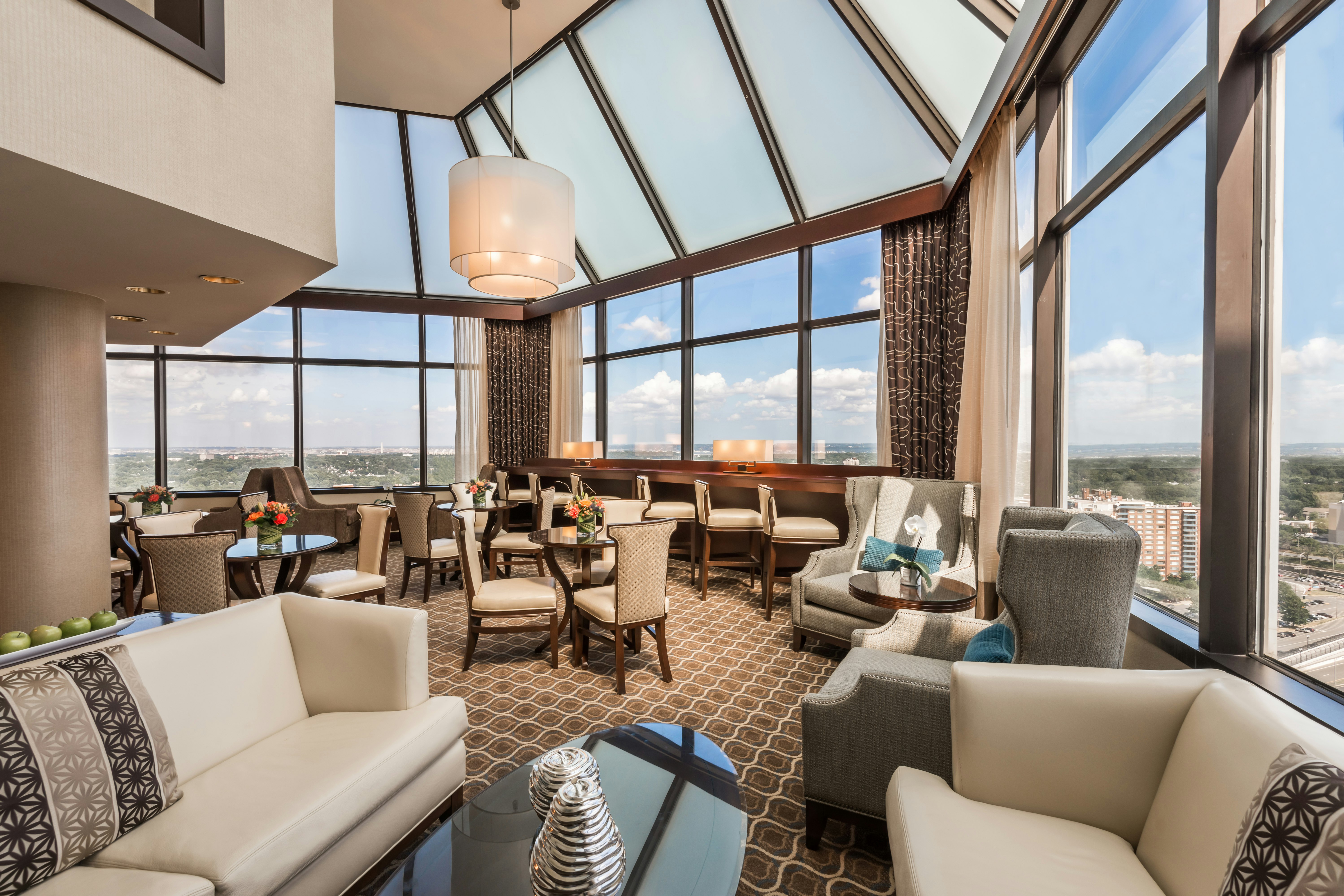 Hilton Alexandria Mark Center 38/68