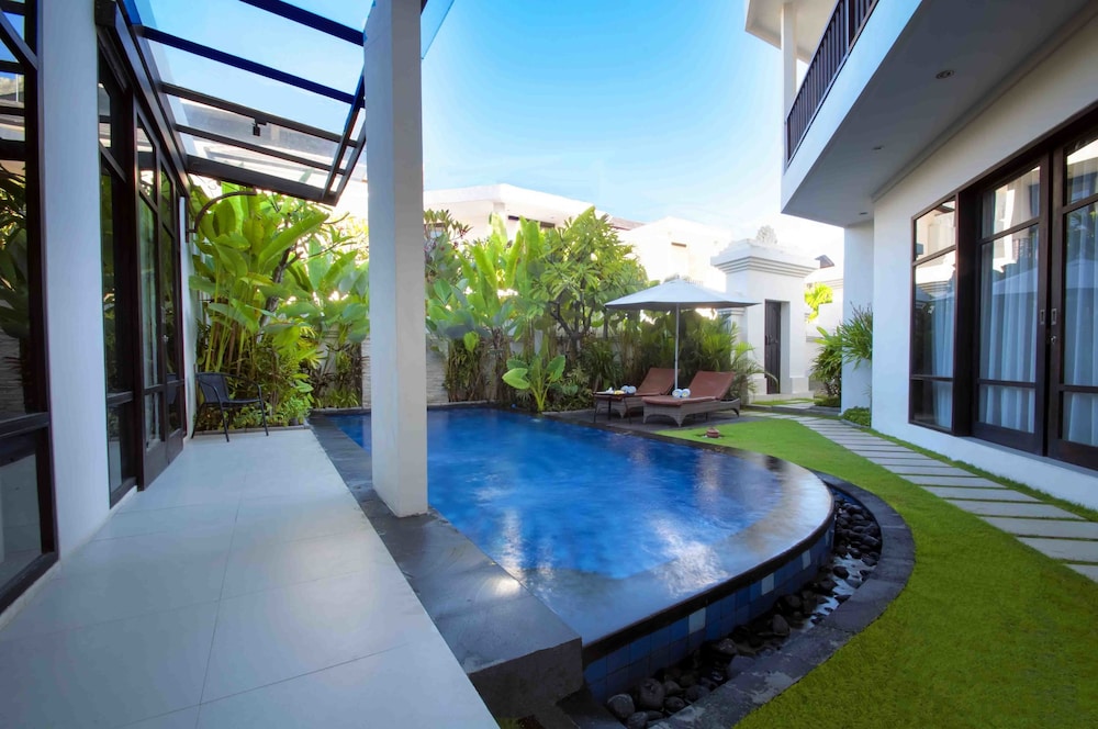 Awila Villas Kuta 8/61