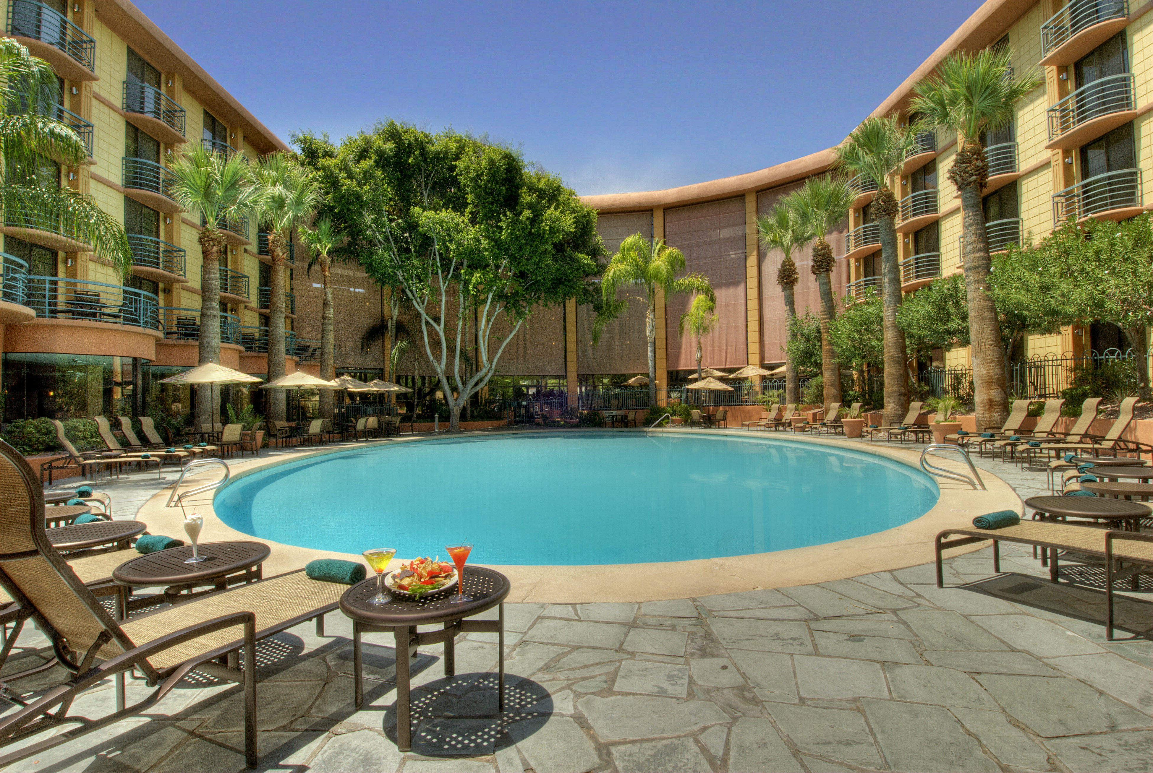 Embassy Suites by Hilton Phoenix Biltmore 38/45
