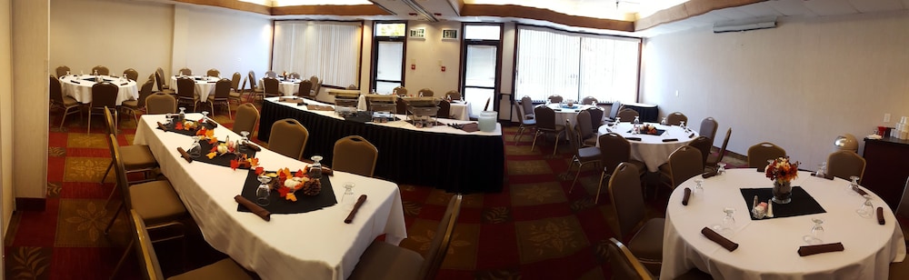 Holiday Inn Ontario 45/61