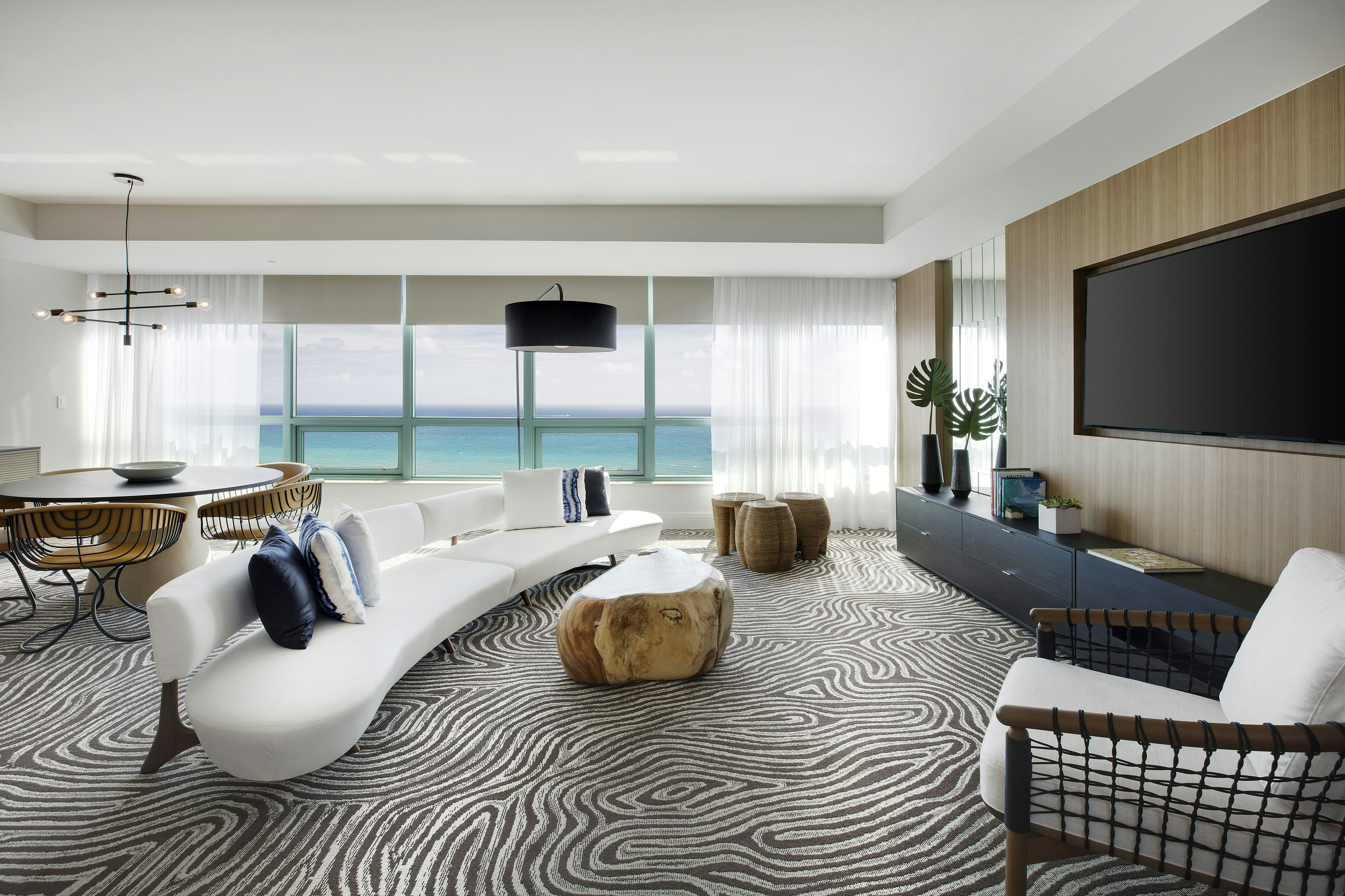 Signia by Hilton Diplomat Beach Resort 15/50