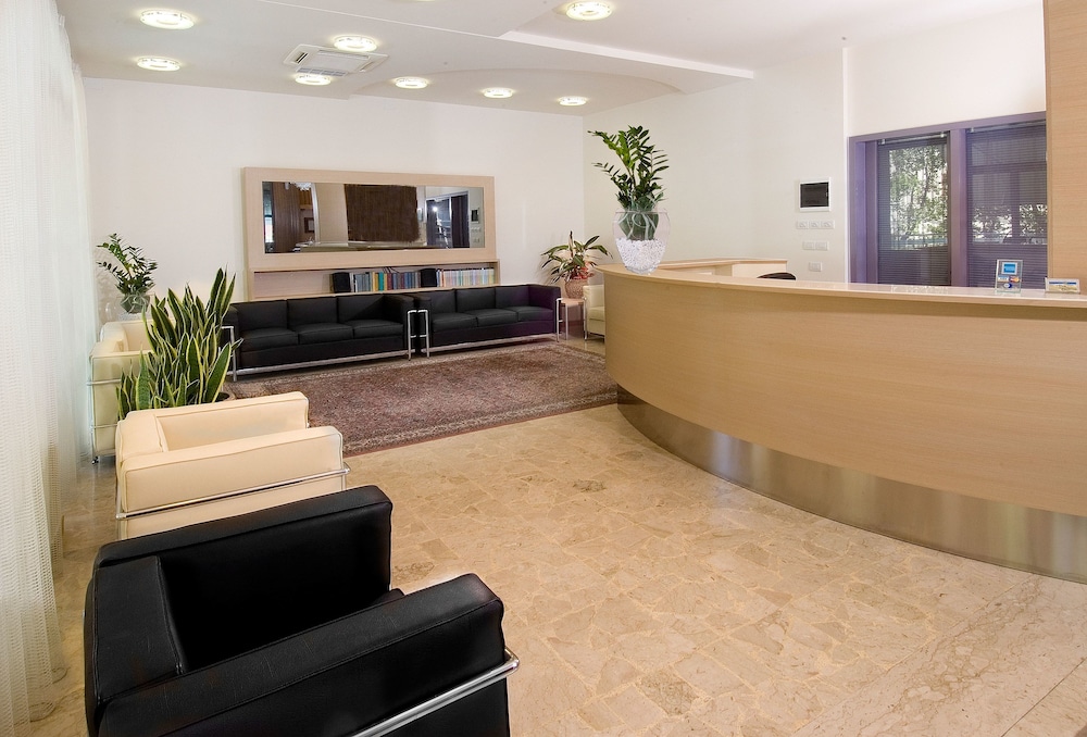 Hotel St. Moritz 7/46
