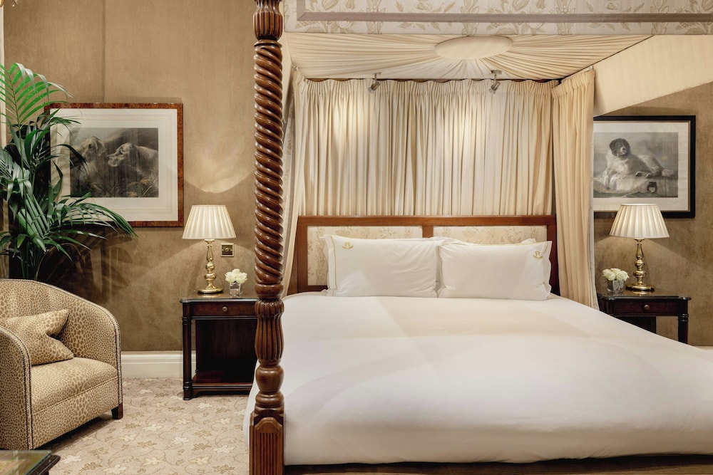 Master, Suite, King Bed، Rubens At the Palace 2/4