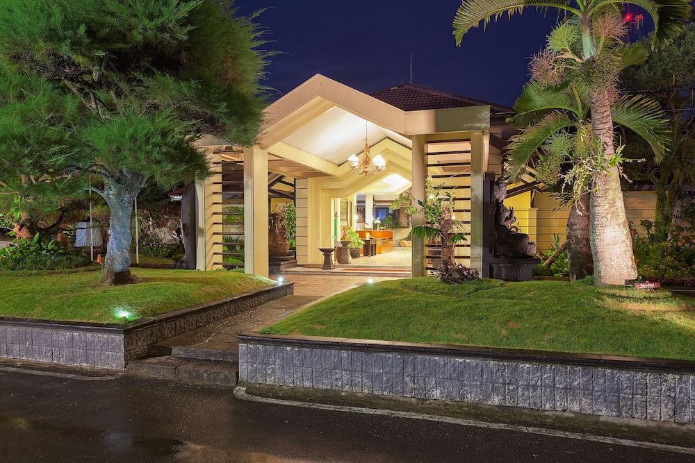 Hotel Montana Dua Malang 38/50