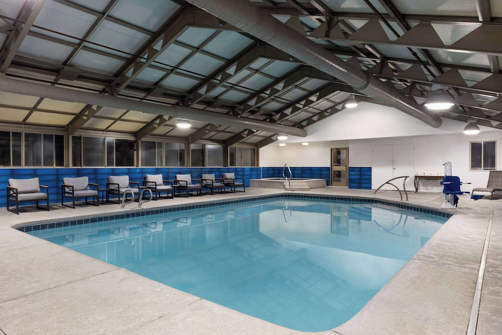 La Quinta Inn & Suites by Wyndham Yakima Downtown 29/50