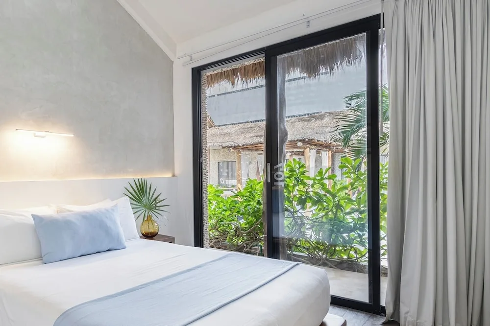 Areia Playa del Carmen-Beach front Hotel 9/50