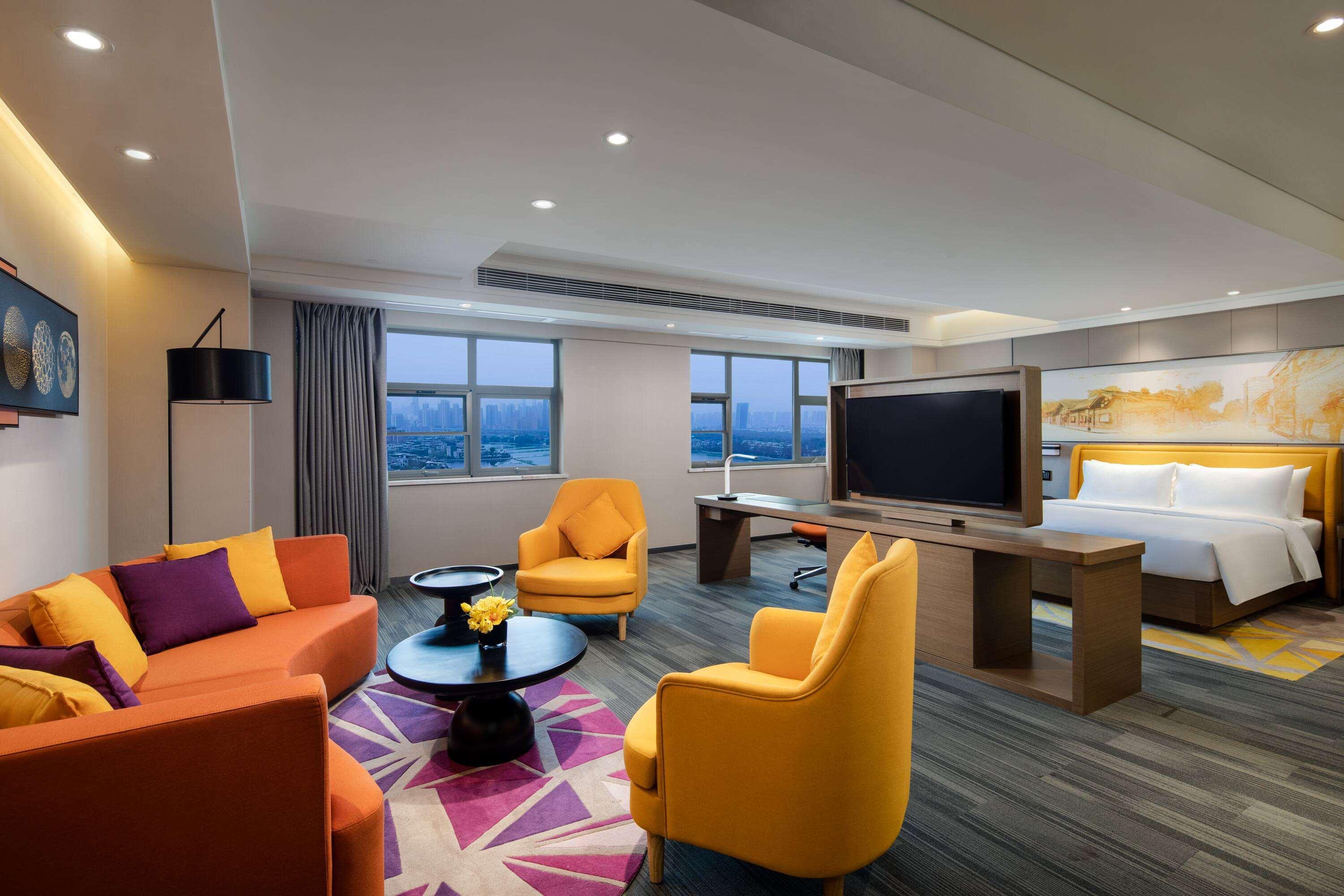 Ramada by Wyndham Wuhan Jiangan 19/31