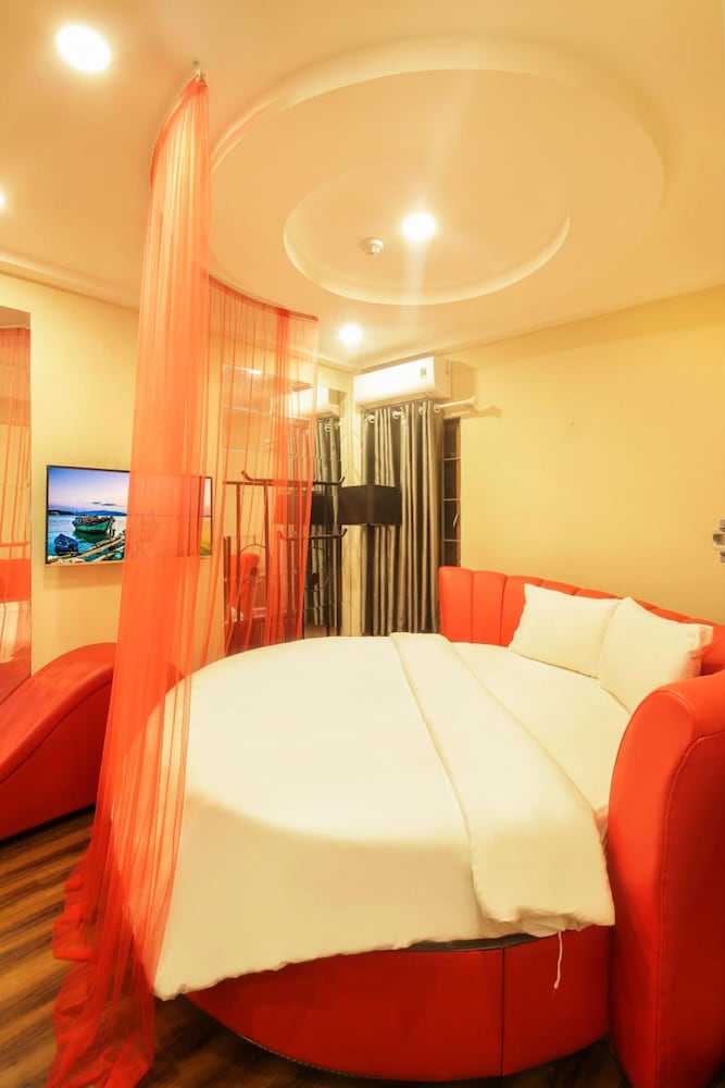Cupid 2 Hotel 13/67