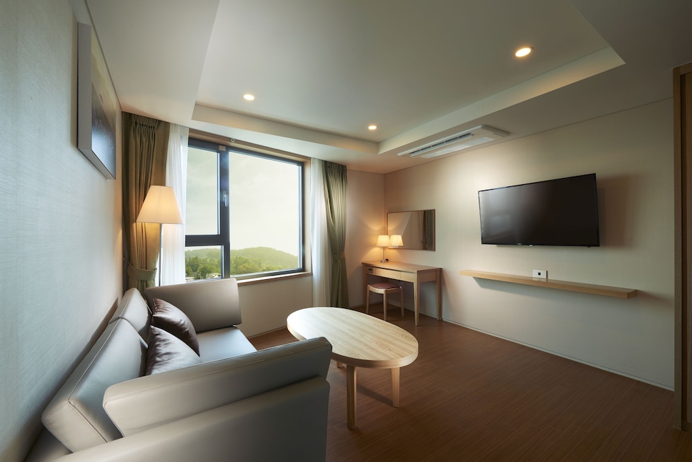 Benikea Jungmun Hotel 34/50