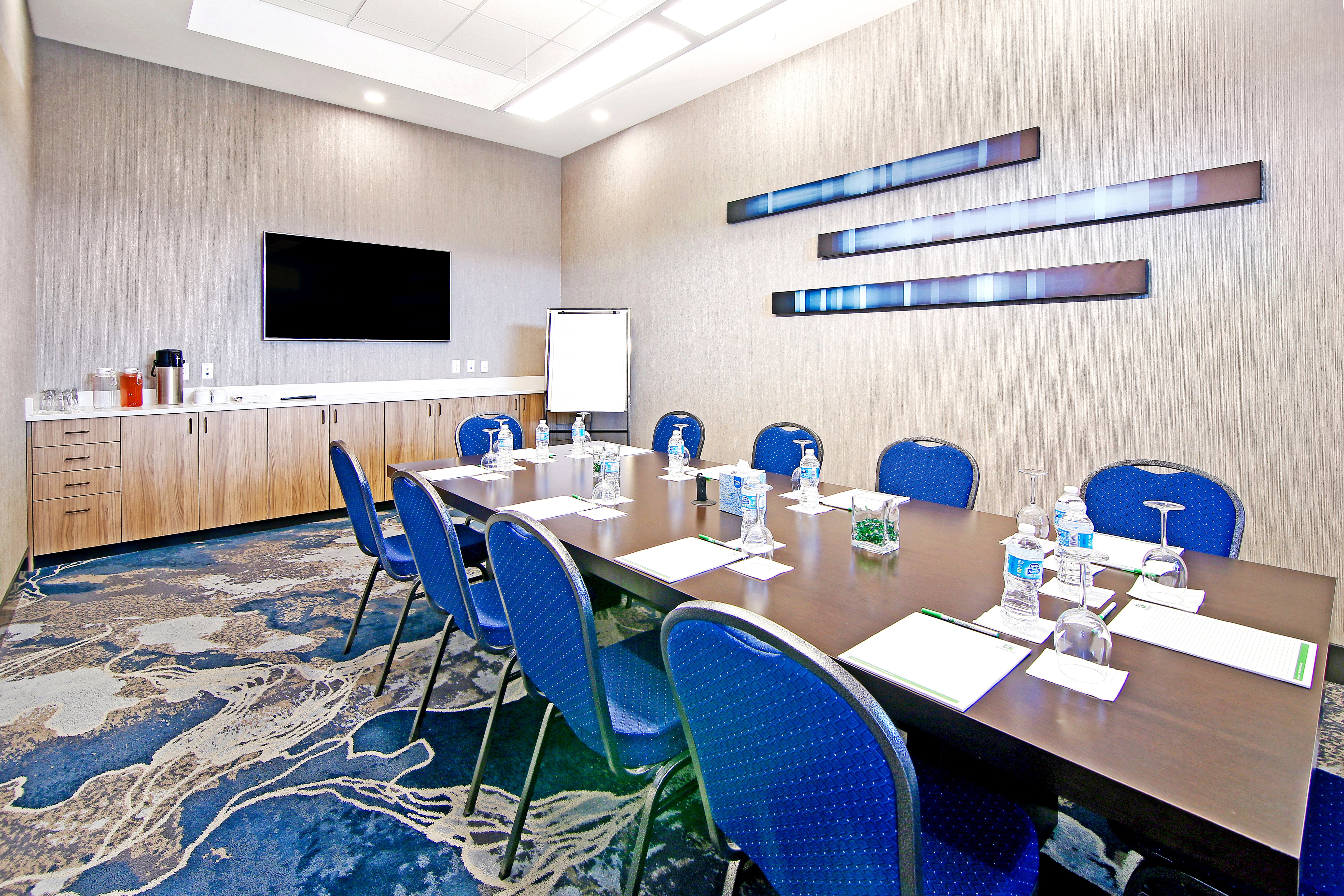 Holiday Inn & Suites Calgary Airport North 41/50