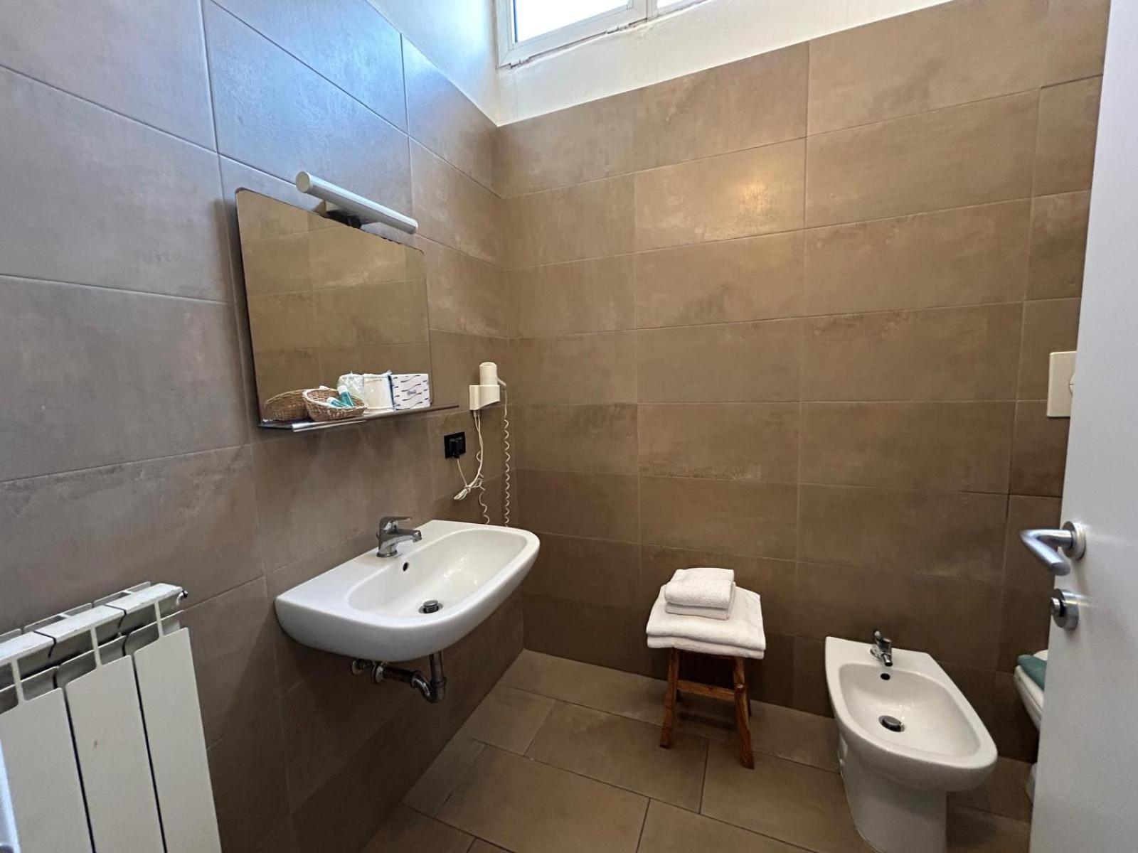 Albergo Salerno 47/50
