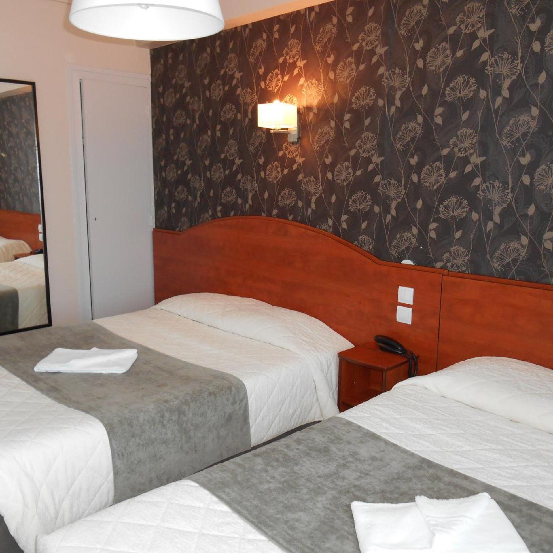 Hôtel Le Rupella 15/50