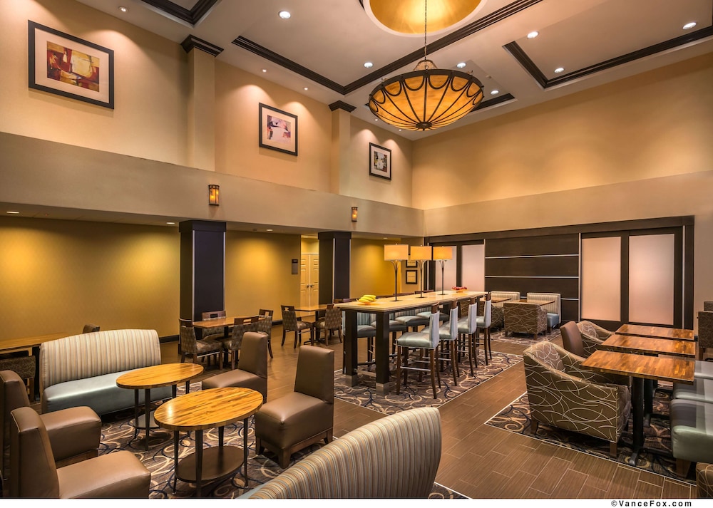 Hampton Inn Suites Reno Nv 24/29