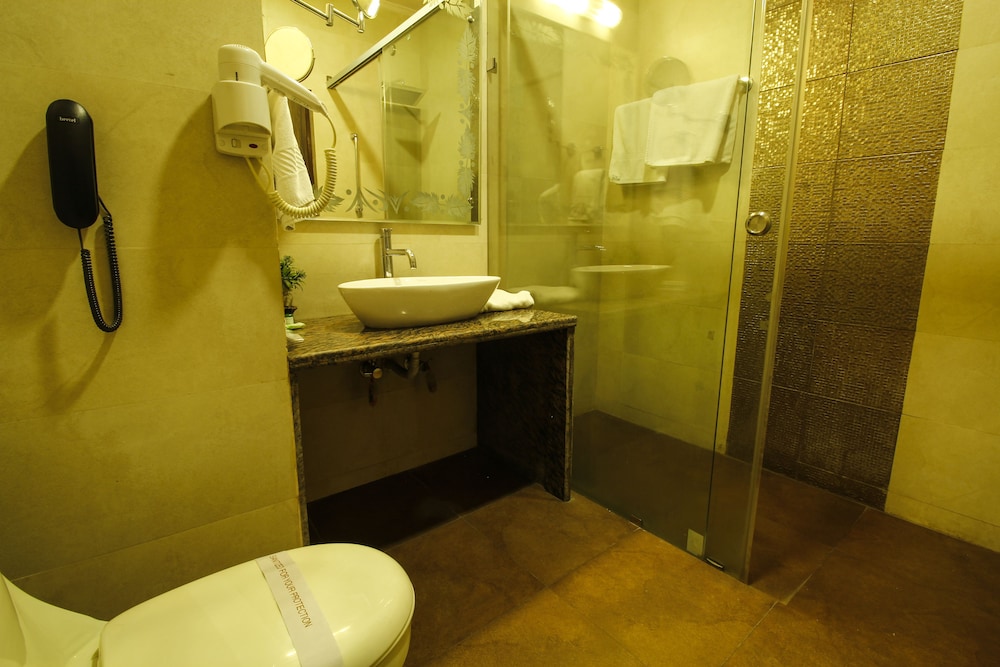 Welcome Hotel At Srinagar 43/50