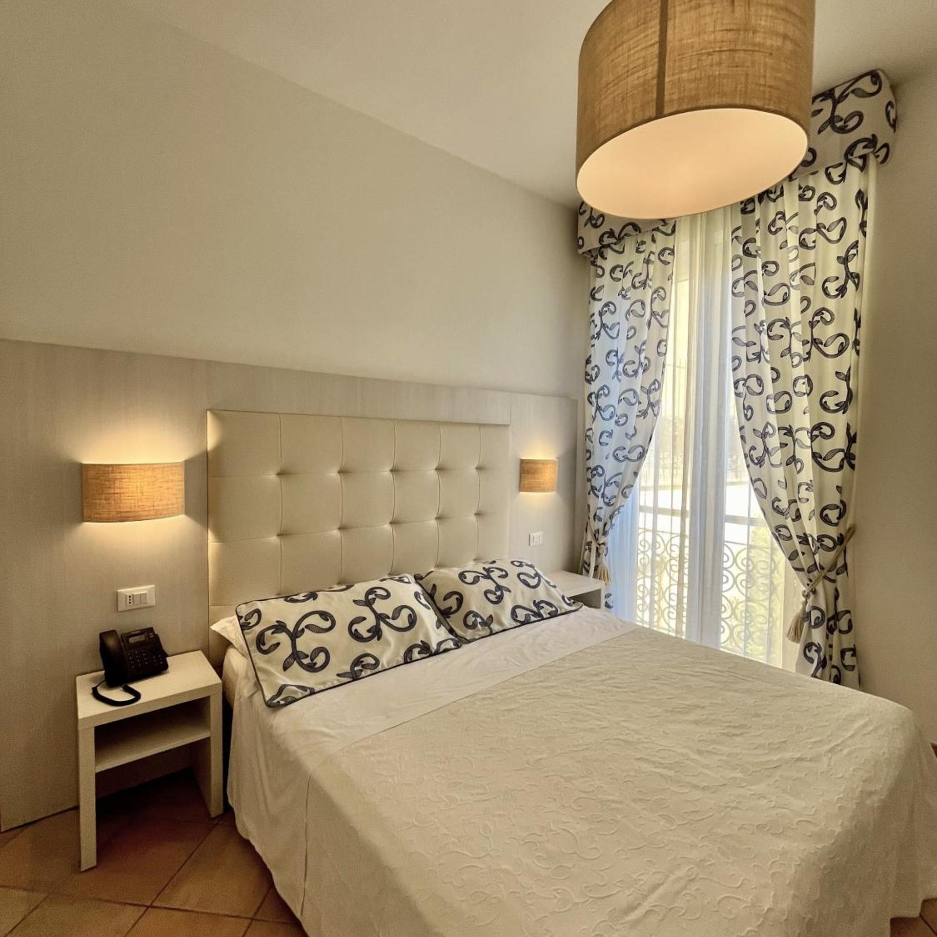 Albergo degli Amici 21/57