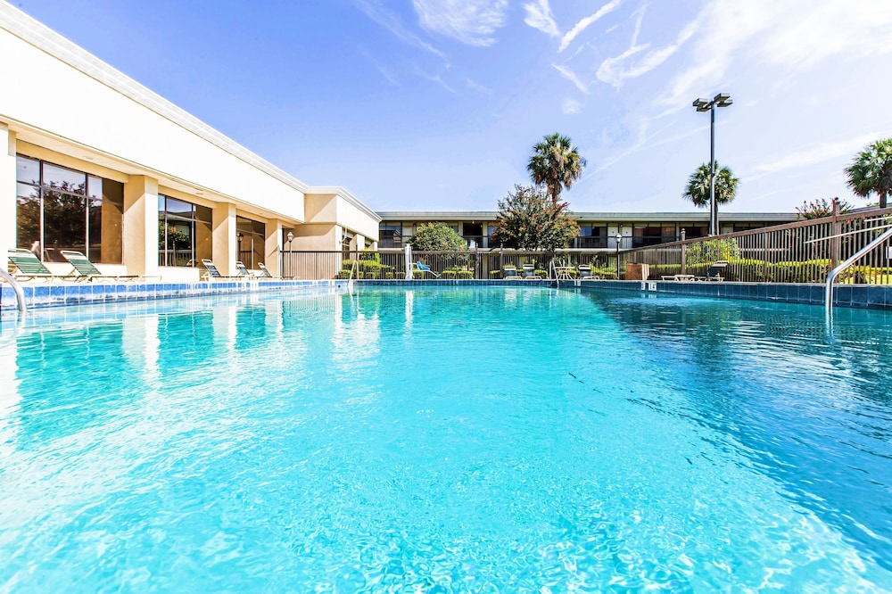 Quality Inn & Suites Waycross 5/45