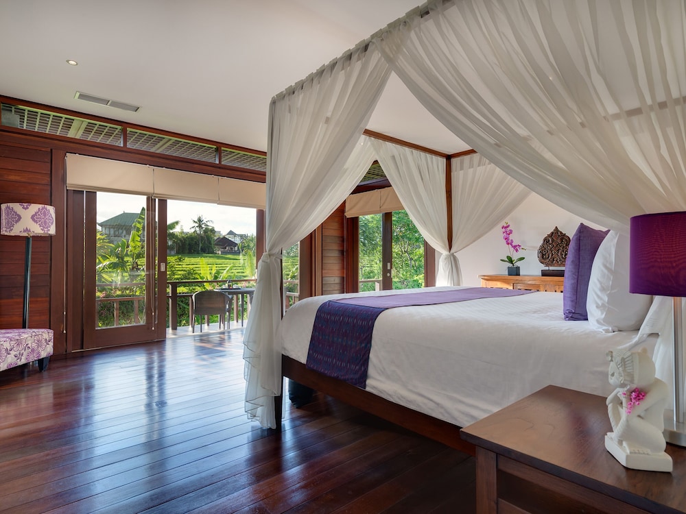 Bendega Villas 6/50