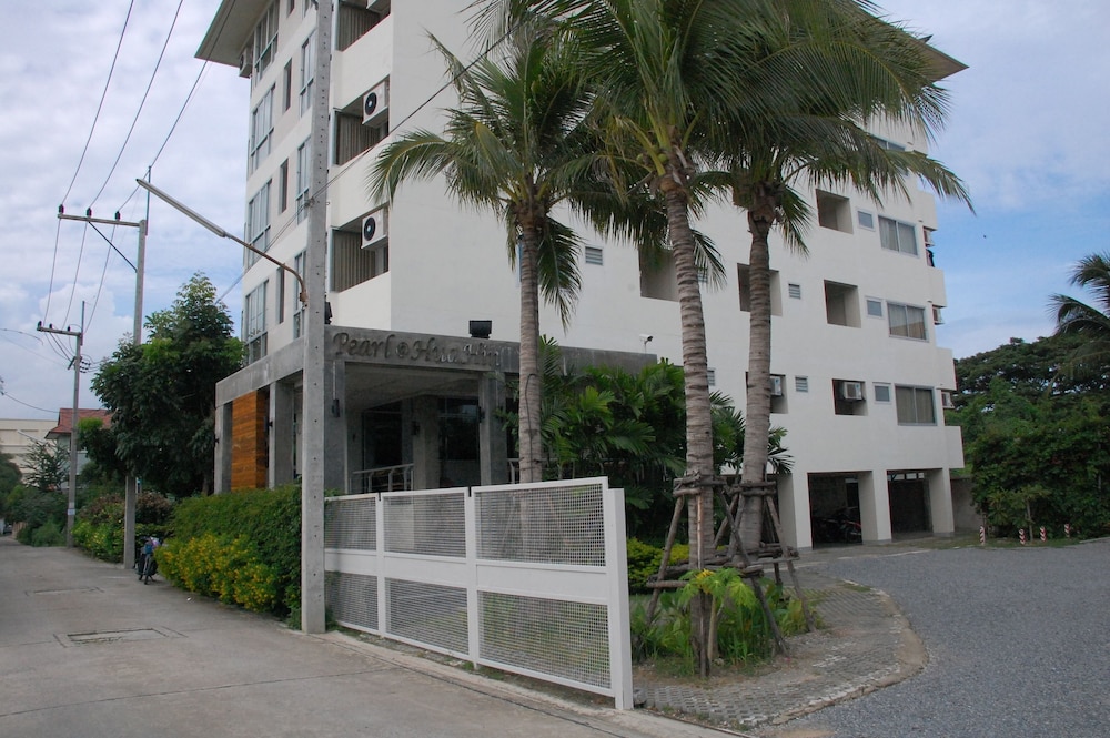 Pearl Huahin 1/51