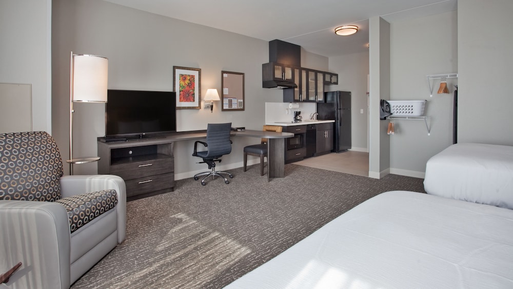 Candlewood Suites GRAND ISLAND 10/35