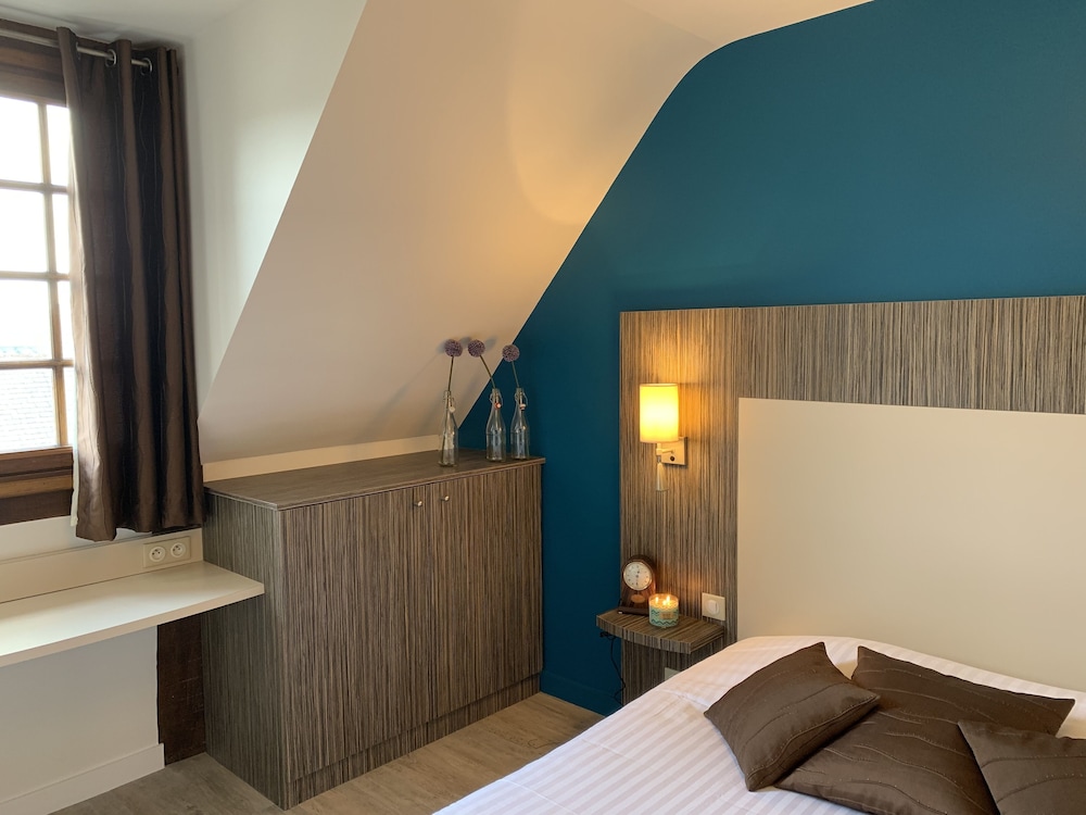 Hostellerie La Croix Blanche 26/50