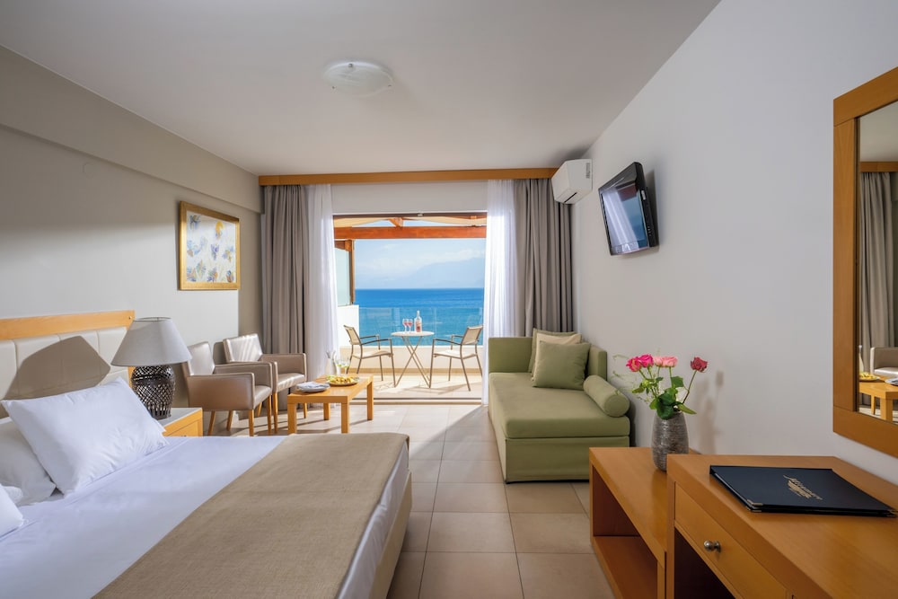 Deluxe, Double Bed, Sea Front, Sofa
