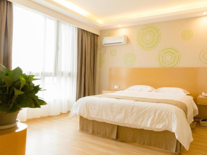 GreenTree Inn Jiangyin Bus Station Meiyuan Street Express Hotel 19/31