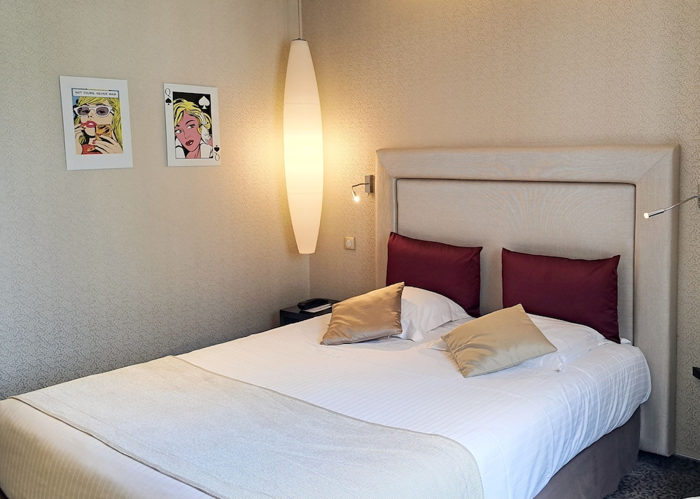 Hotel the Originals Des Princes Chambery 12/77