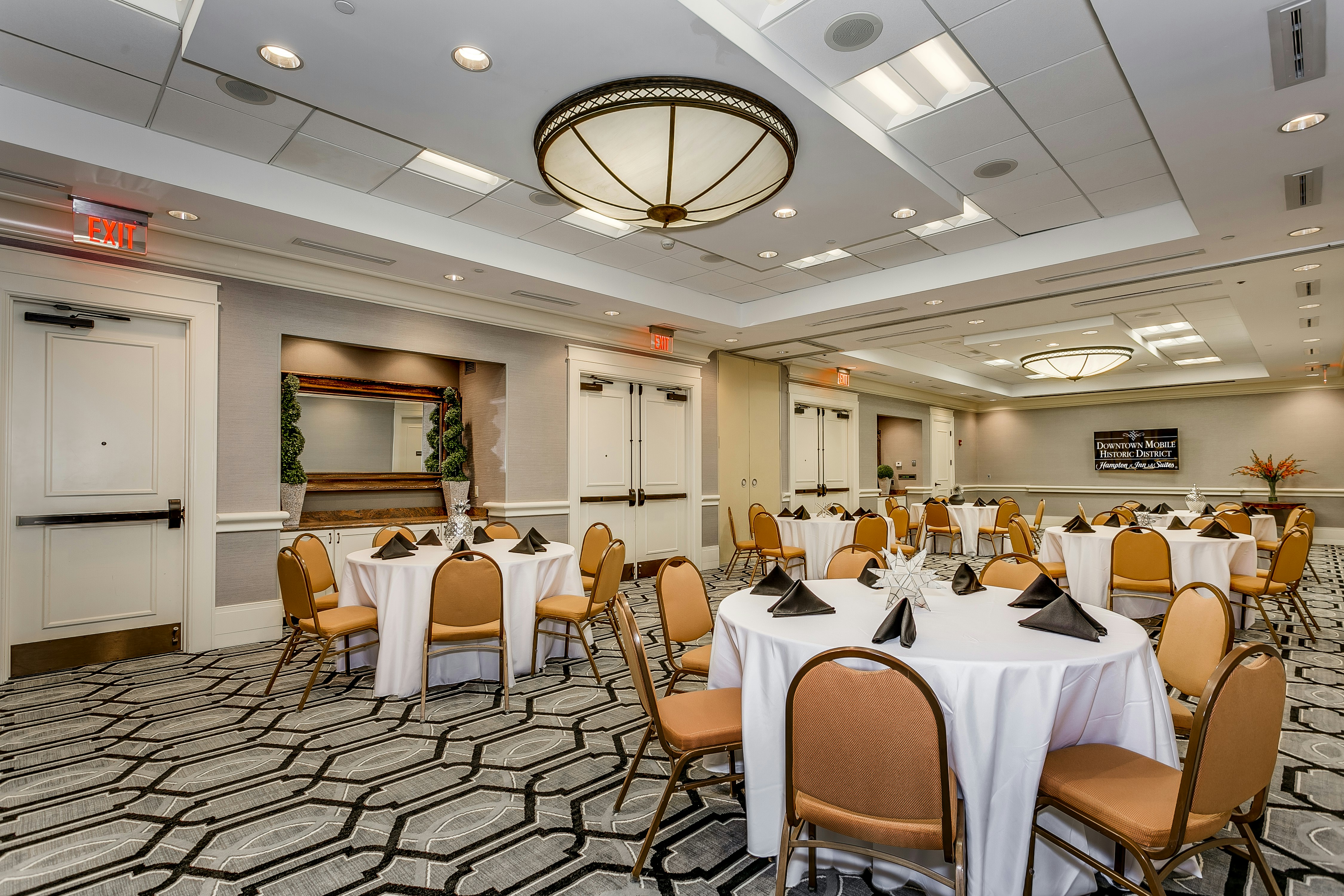 Hampton Inn & Suites Mobile- Downtown Historic District 43/56