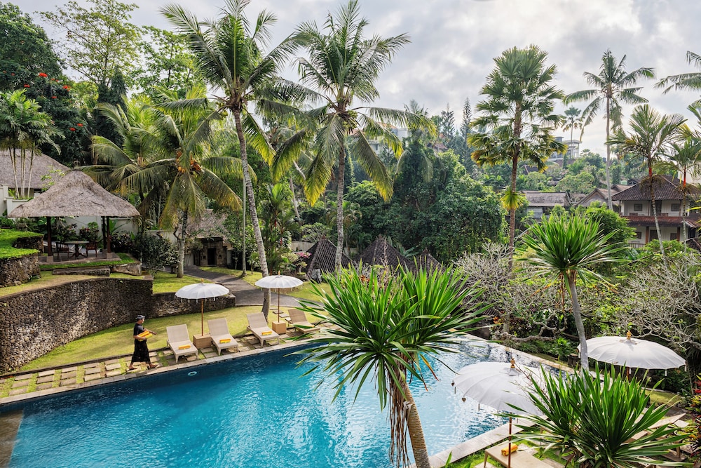 Pertiwi Resort Spa 82/87