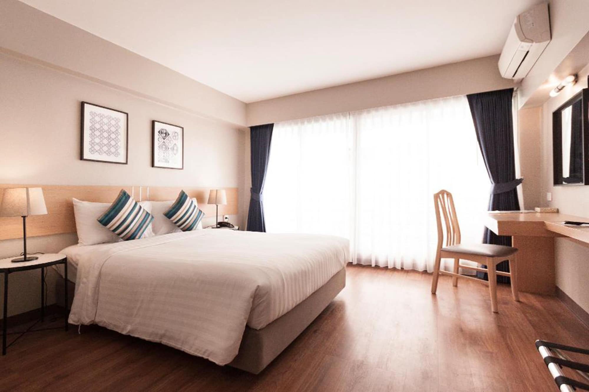 STANDARD, DOUBLE BED