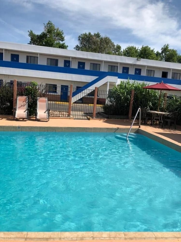 Motel6 Canon City, CO 10/64