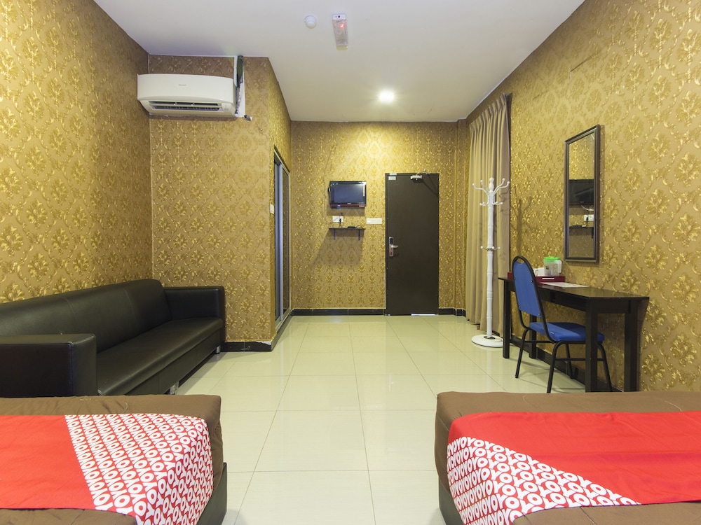 OYO 439 Night Queen Hotel (ex. Night Queen Hotel) 23/32
