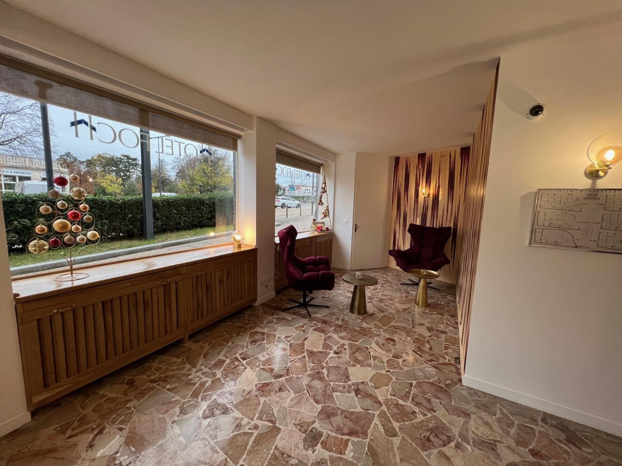 HOTEL FOCH 36/42