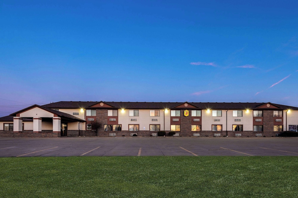 Super 8 by Wyndham Oelwein 2/47