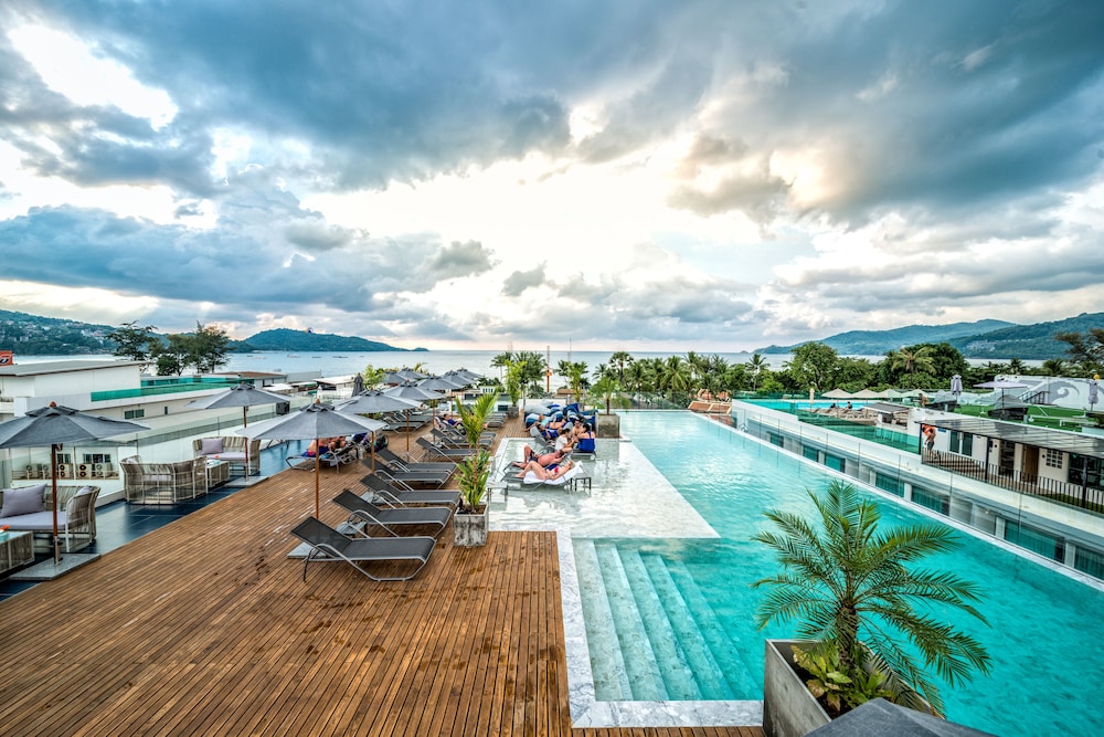 Hotel Clover Patong Phuket 39/75