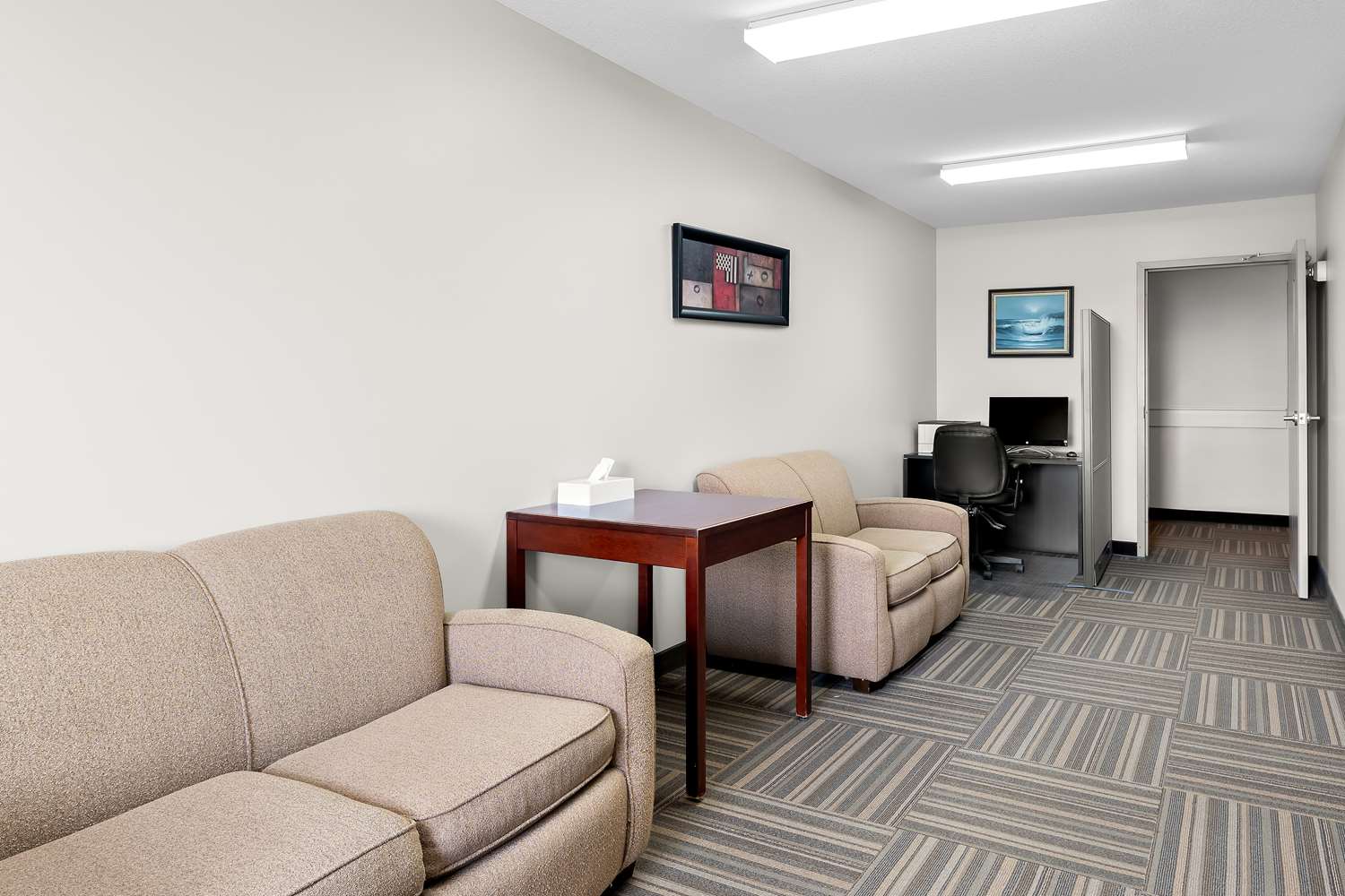 Surestay Plus Hotel By Best Western Hardisty 8/10