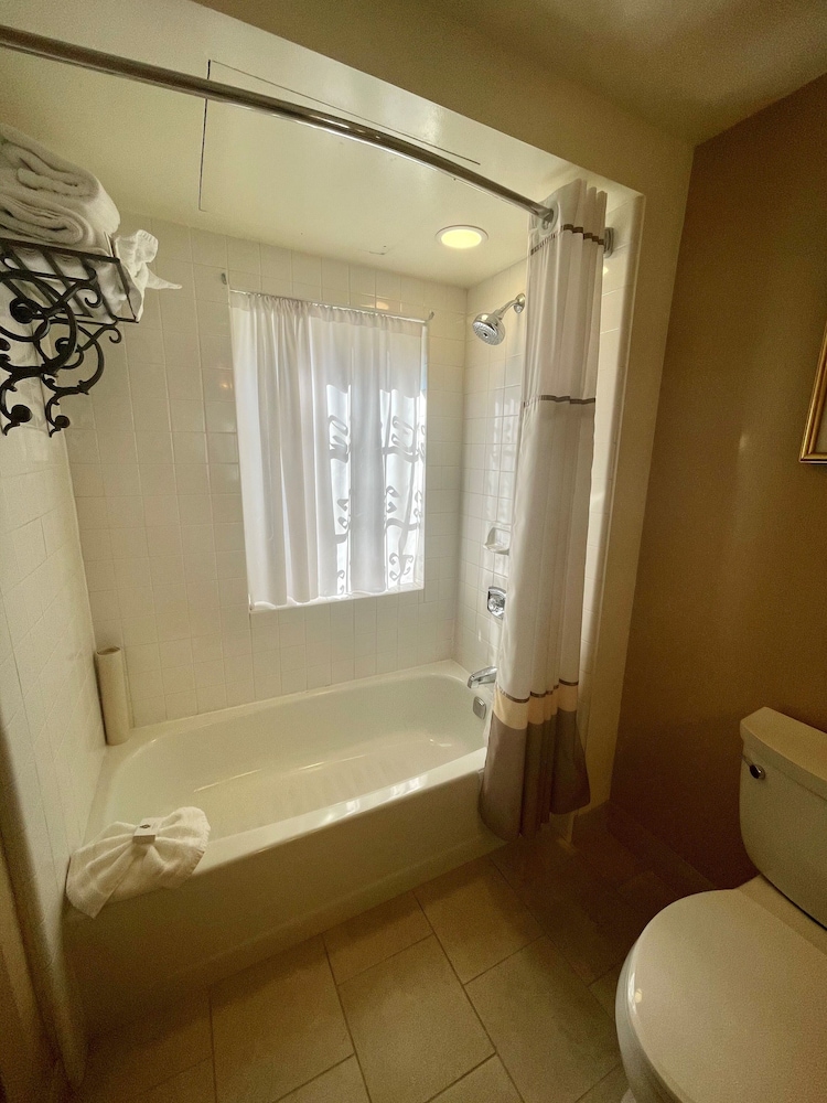 The Mission Inn Hotel & Spa 48/48