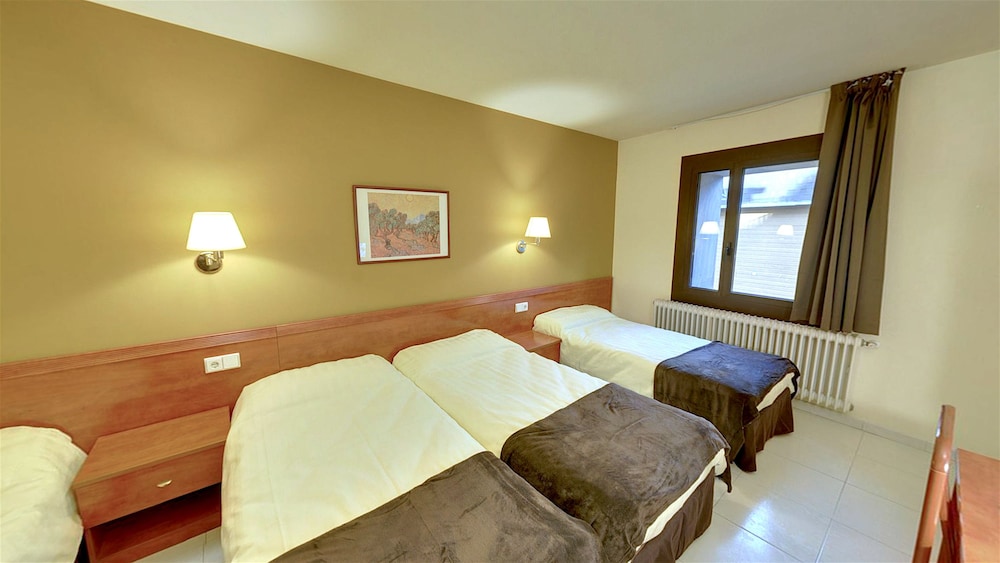 Hotel Guineu 41/54