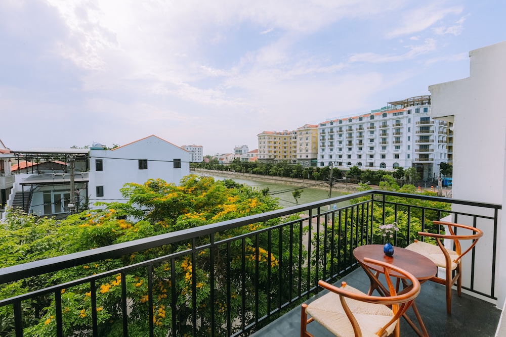 Hoi An Majestic Villa photo1