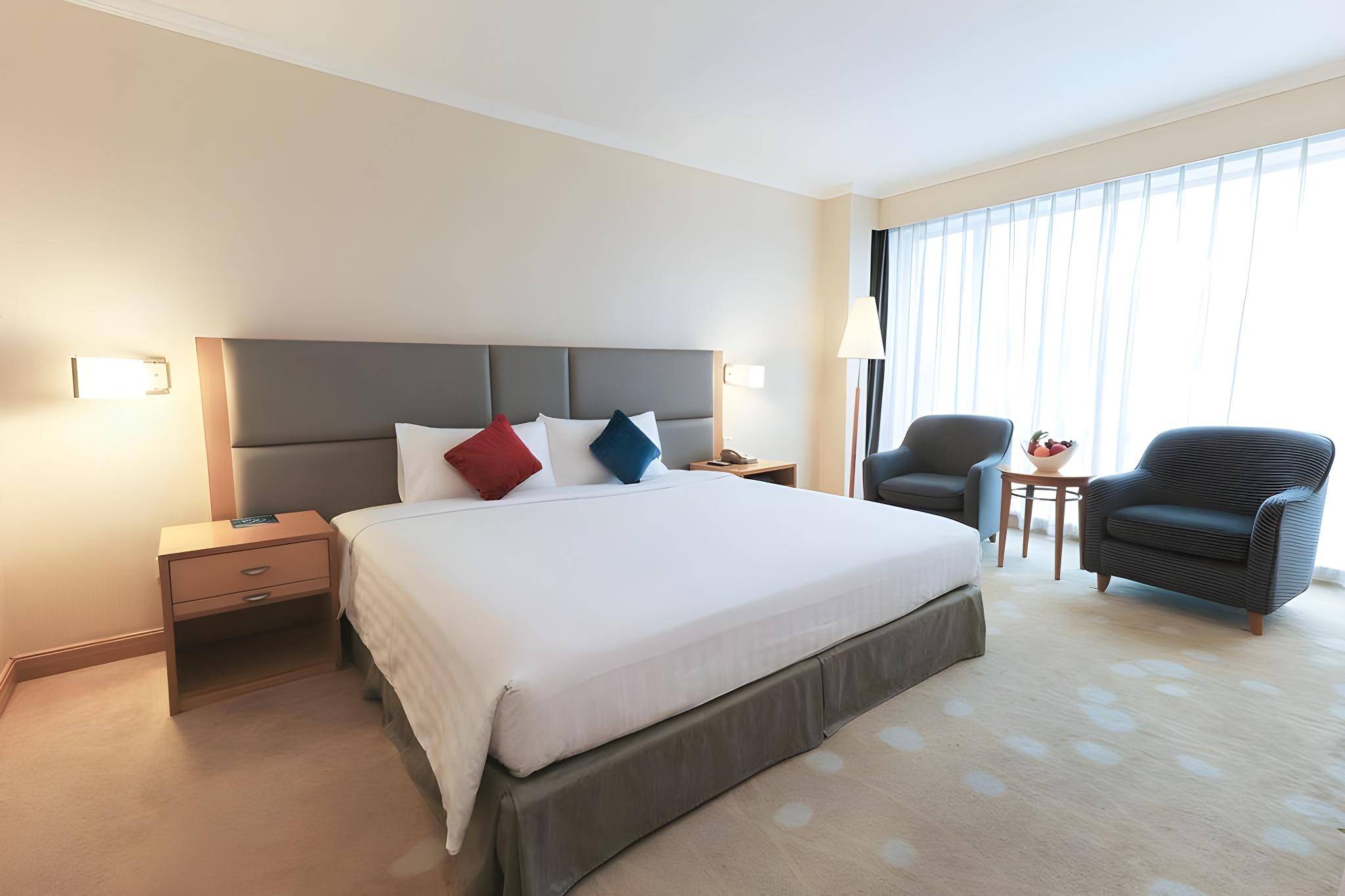 Executive King Bed Room