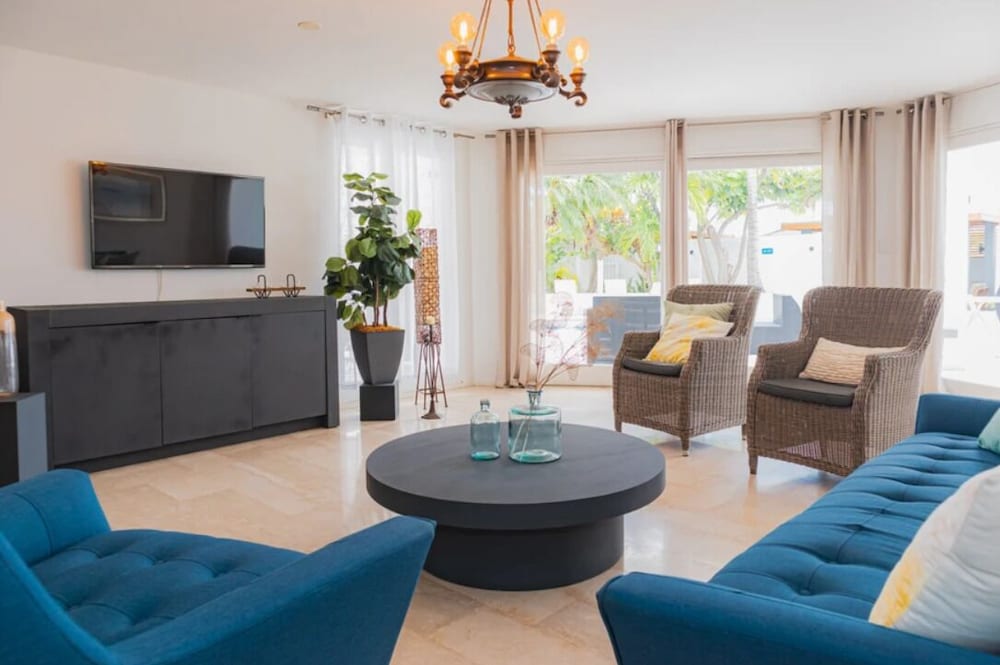 Bubali Villa And Apartments 55/70