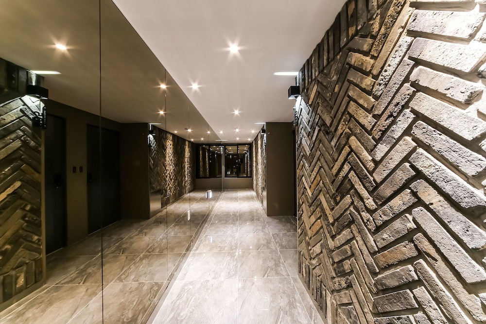 Cherish Hotel 44/50
