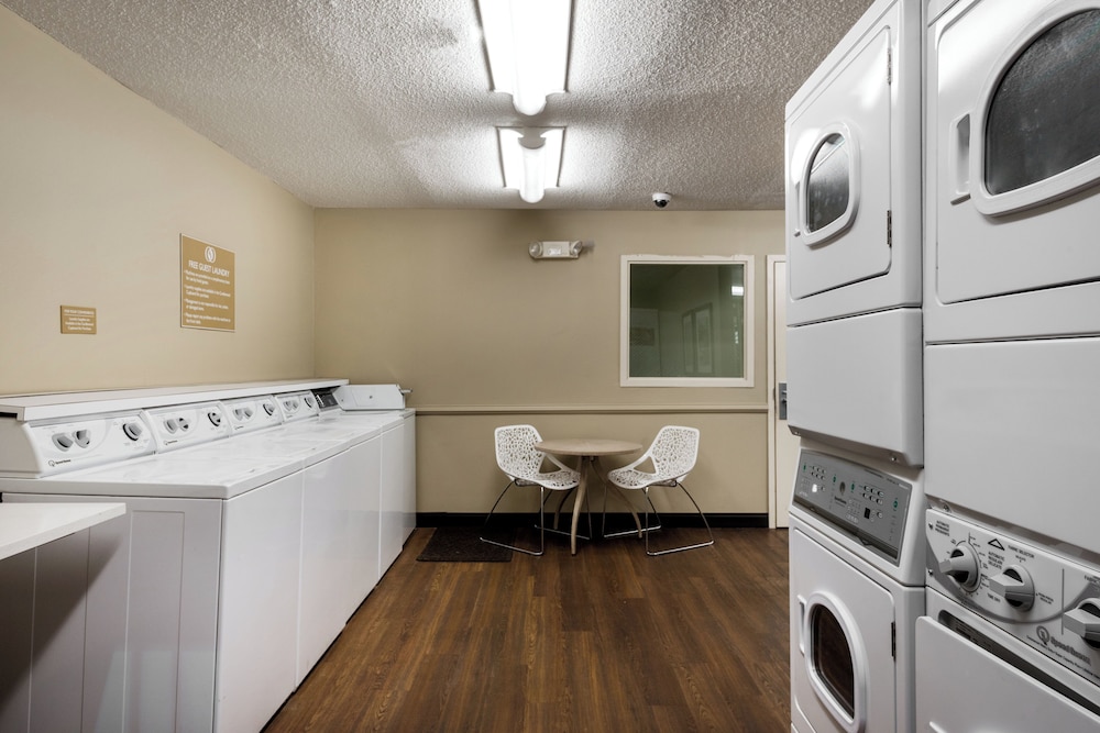 Candlewood Suites Glen Allen Short Pump, an IHG Hotel 8/73