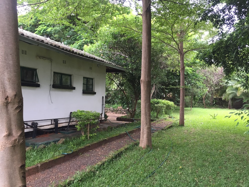 Divine Guest House 18/23