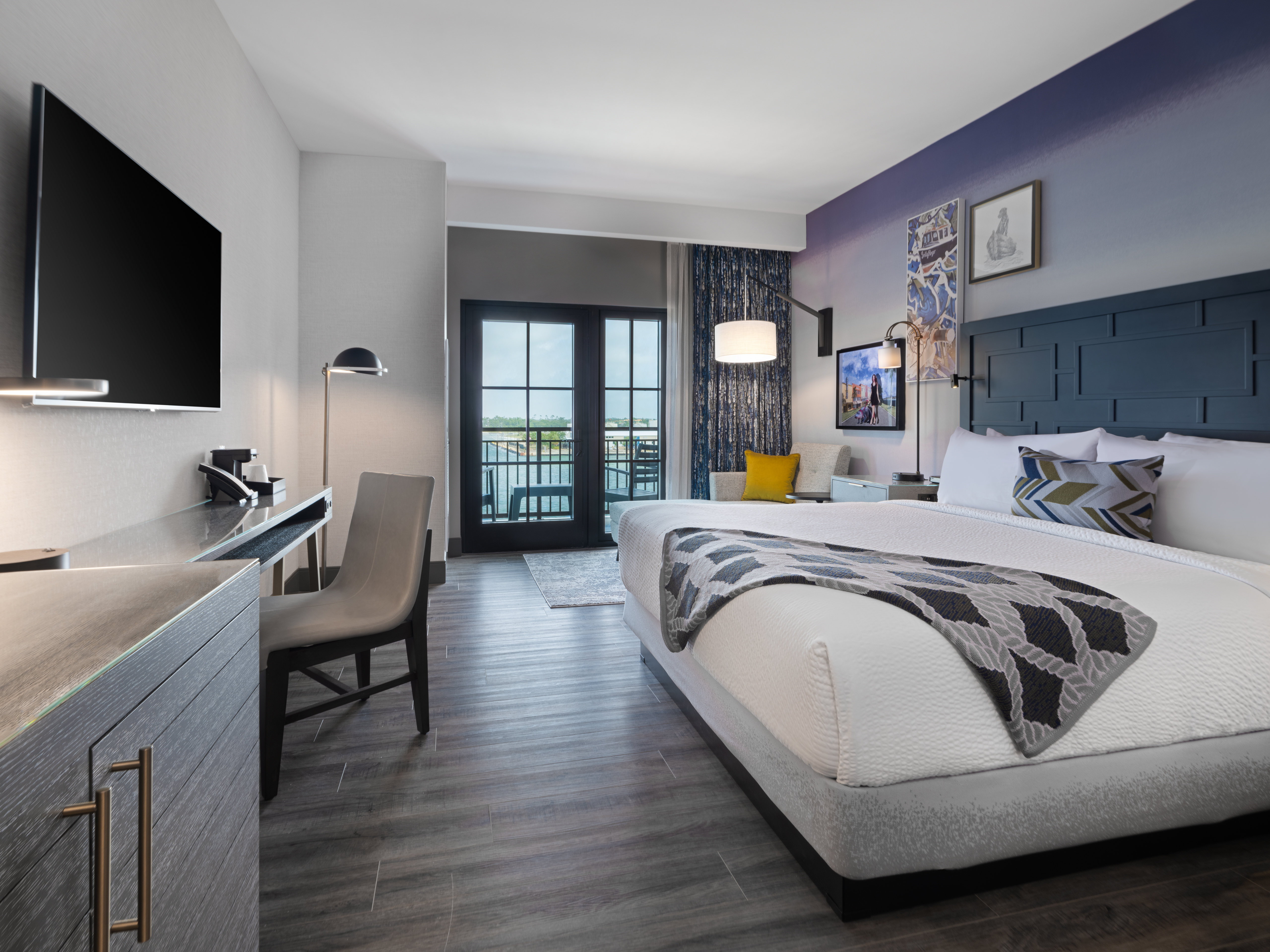 Premium, King Bed, Bay View, Balcony