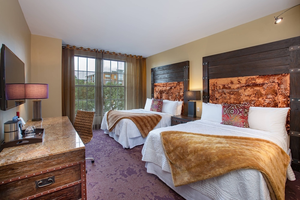 The Bohemian Hotel Savannah Riverfront Autograph Collection 4/32