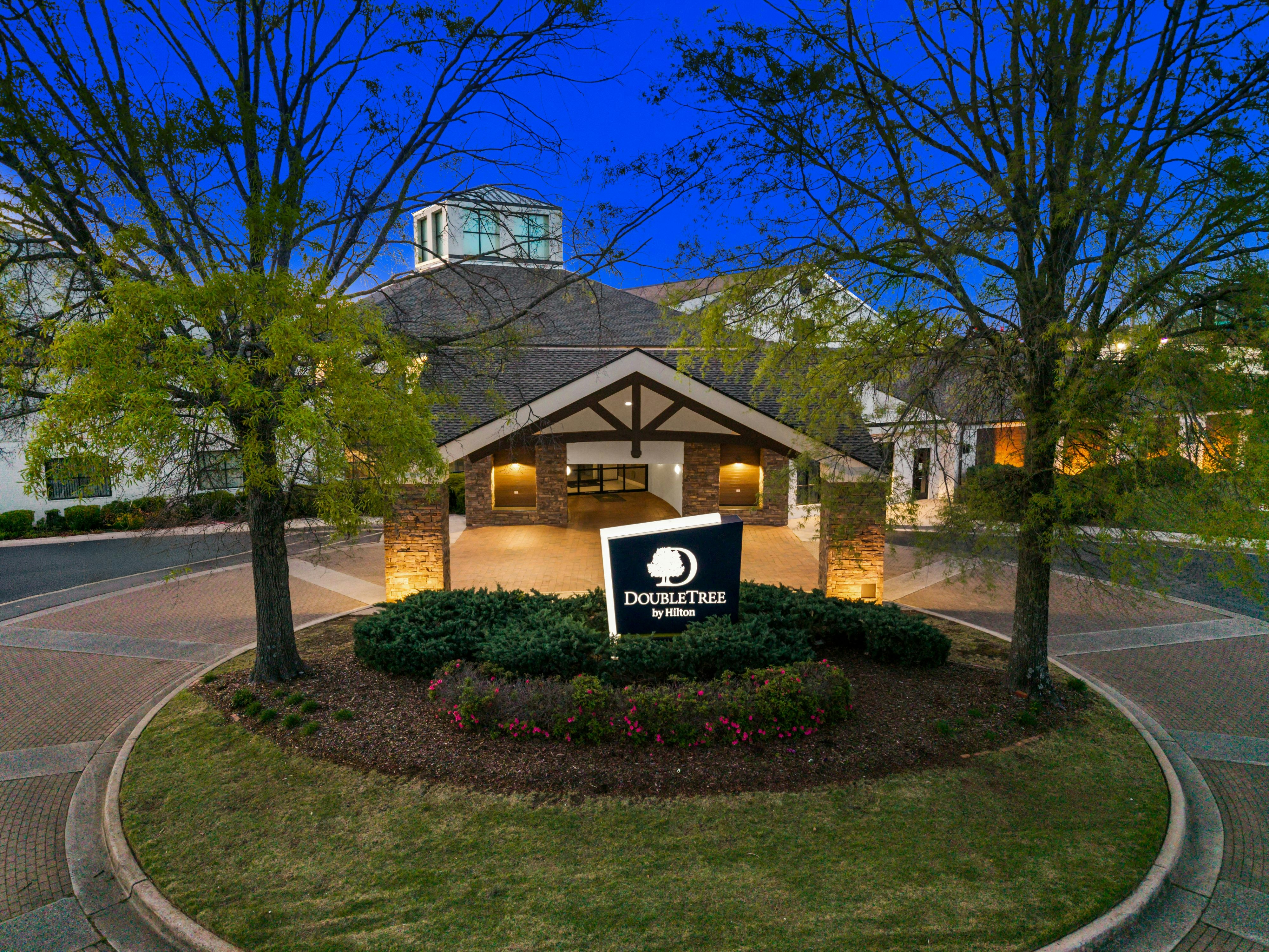 DoubleTree Suites by Hilton Hotel Huntsville South 34/36