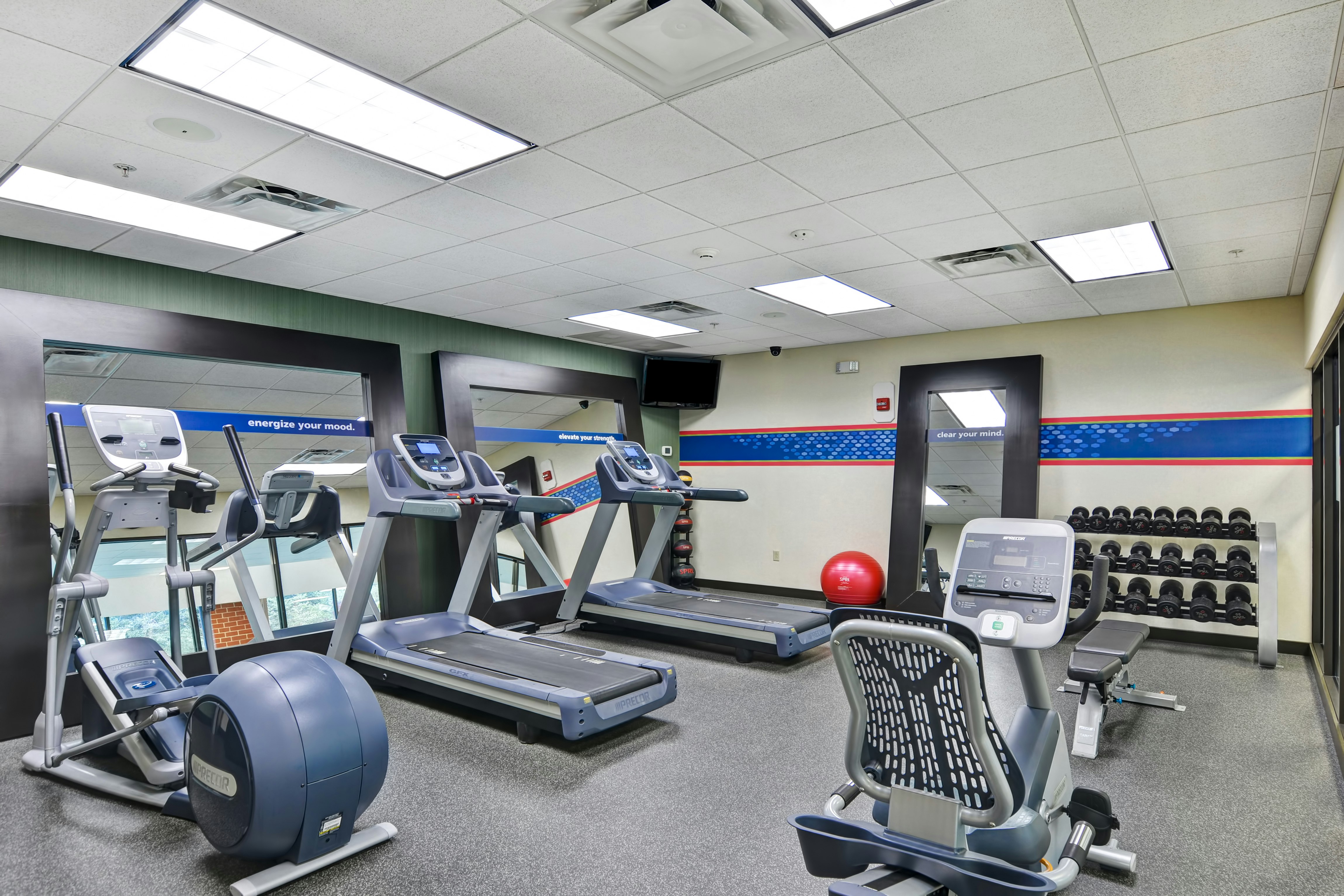 Hampton Inn Tunkhannock 13/21
